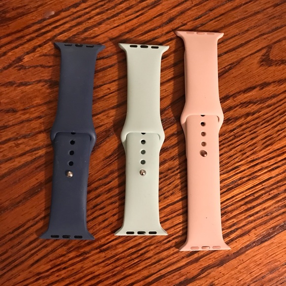Three 42mm Apple Watch Sport bands - Picture 1 of 4
